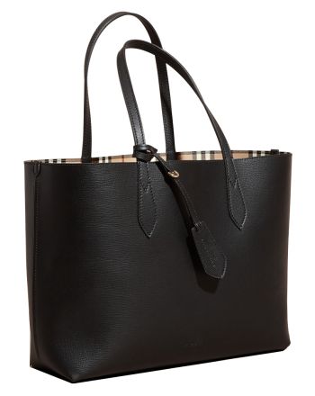 Burberry The Medium Reversible Tote in Haymarket Check and Leather 40496351